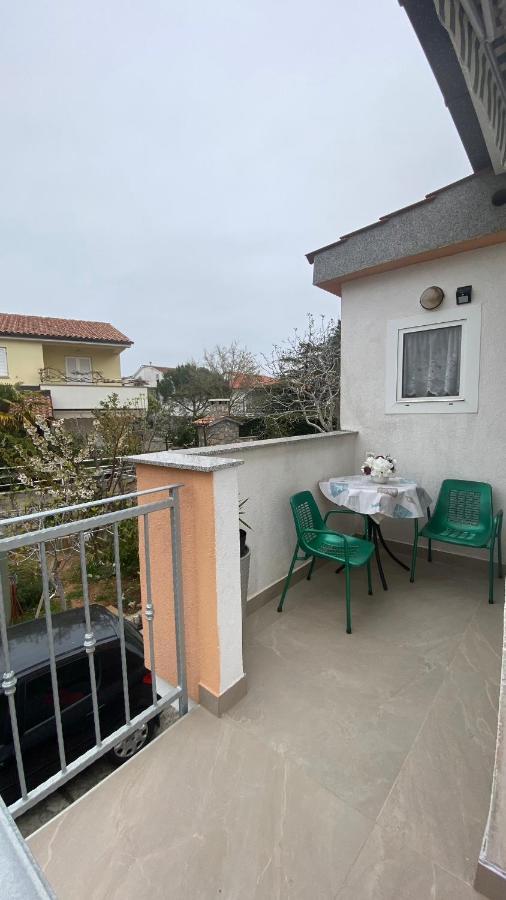 Guest House Tonica Krk Town Exterior photo