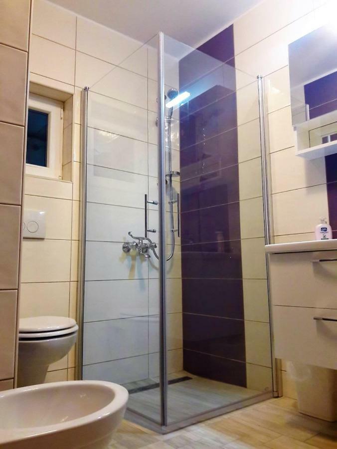 Guest House Tonica Krk Town Exterior photo